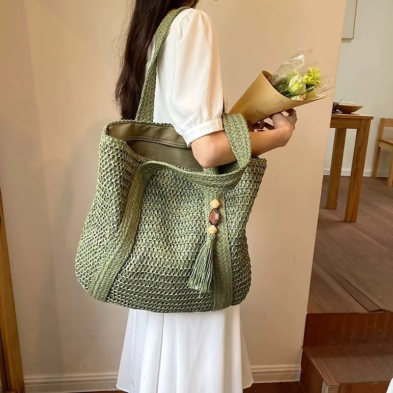 Sac En Paille Souple Tissage Fin Pompon - Gabrielle – Image 4